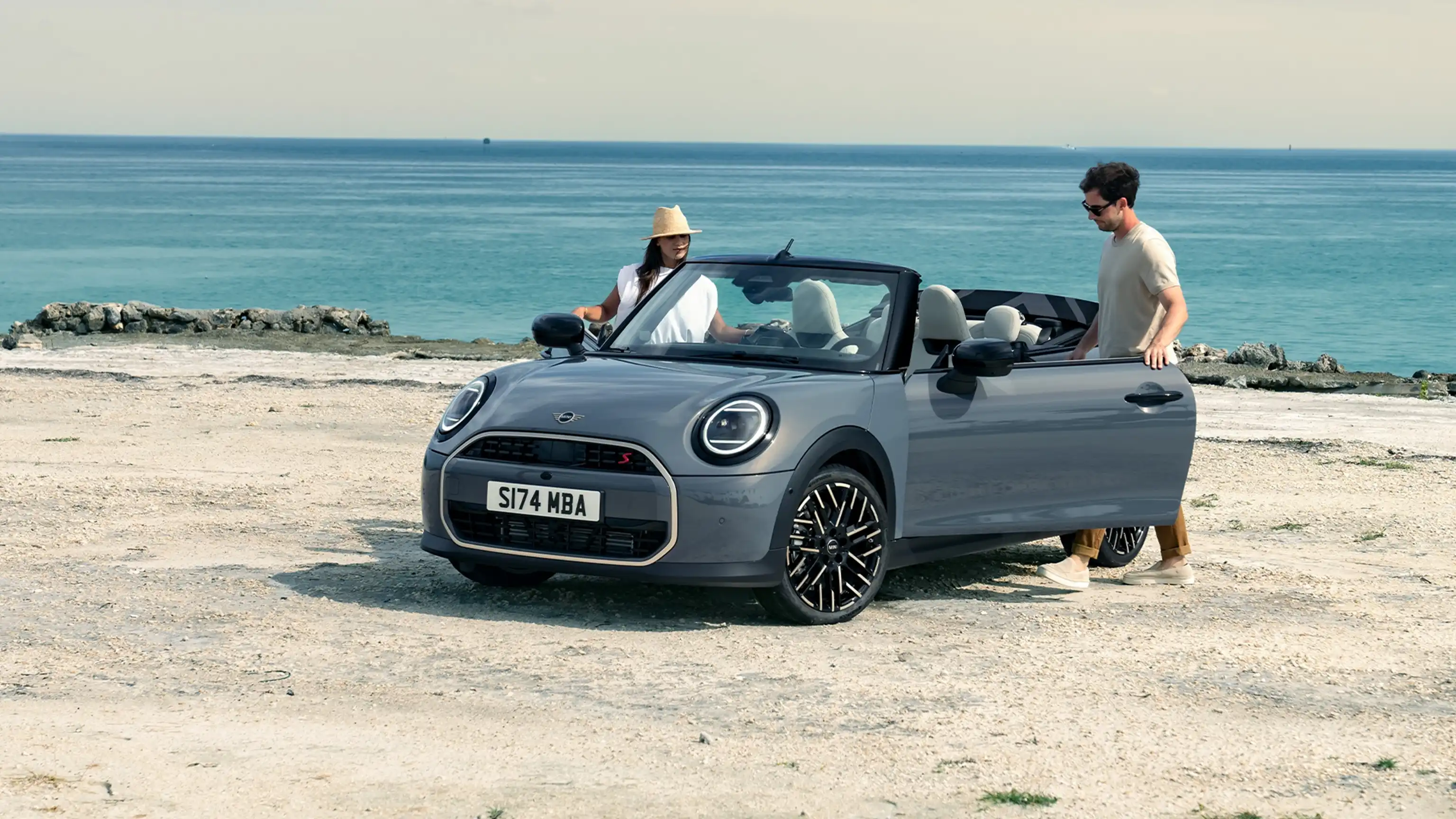 MINI Cooper Convertible – ülevaade – rooli lähivaade