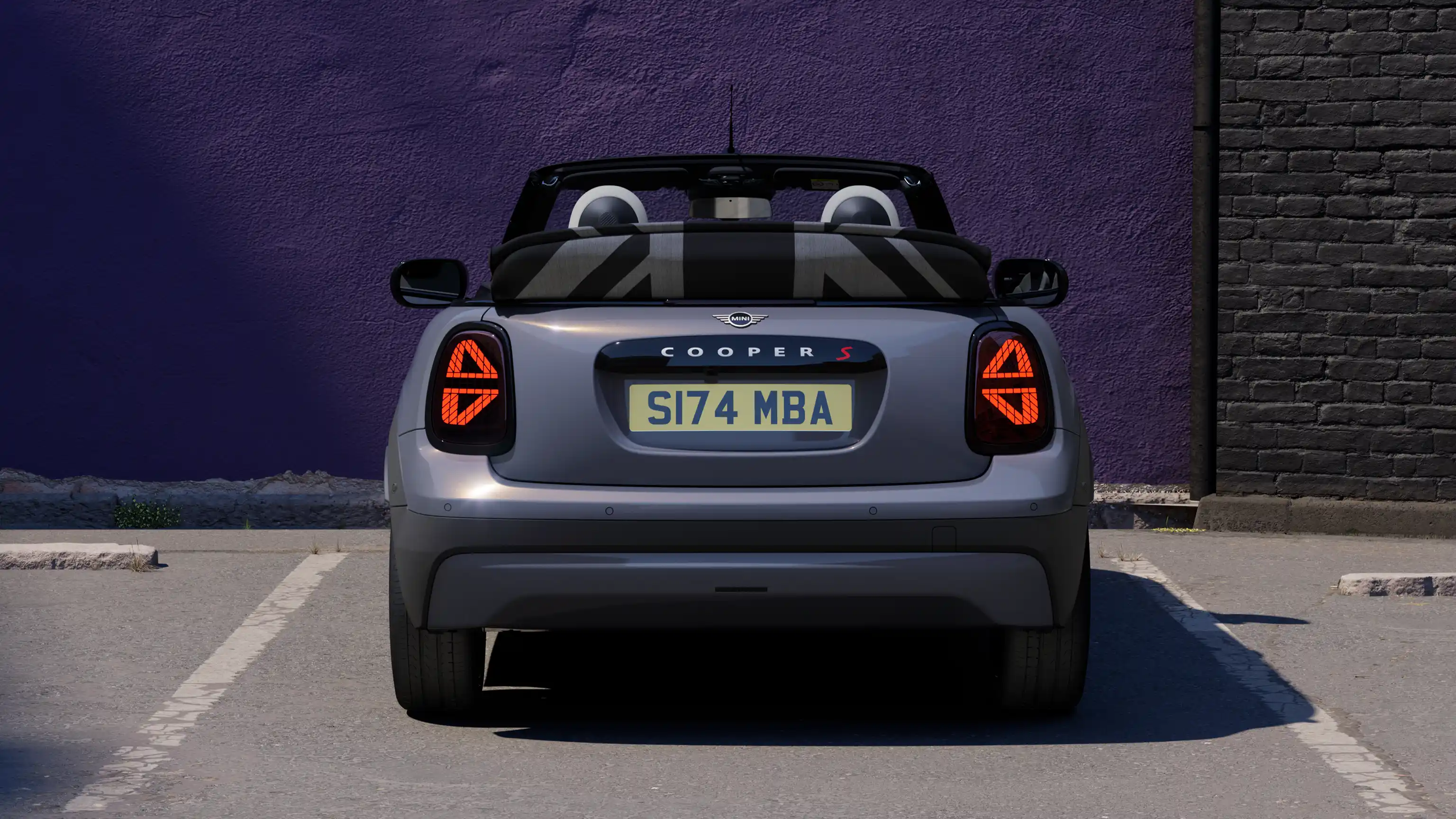 MINI Cooper Convertible – sõidukogemus – funktsioon Easy Load