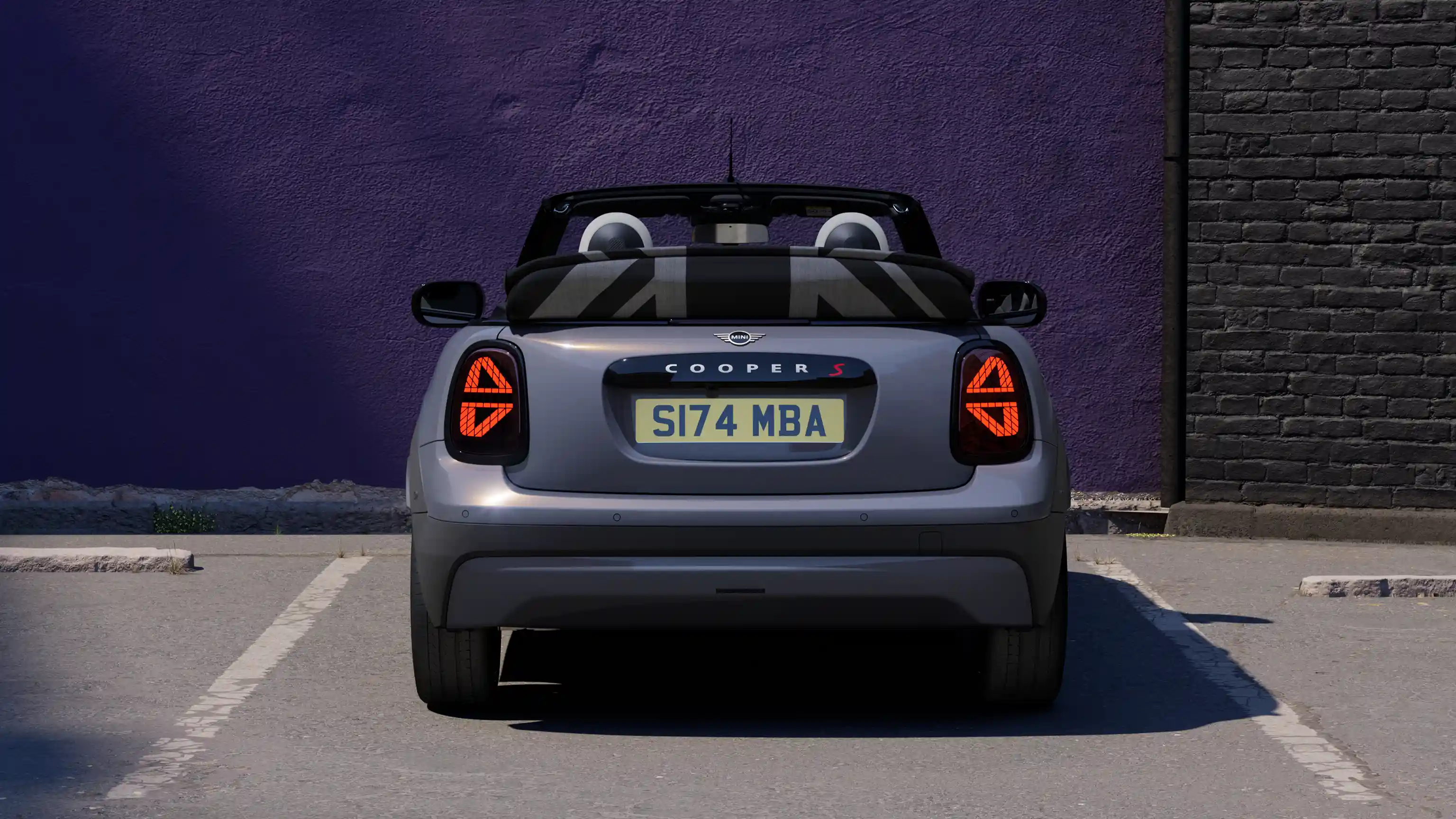 MINI Cooper Convertible – välisdisaini põhiomadused – tagantvaade