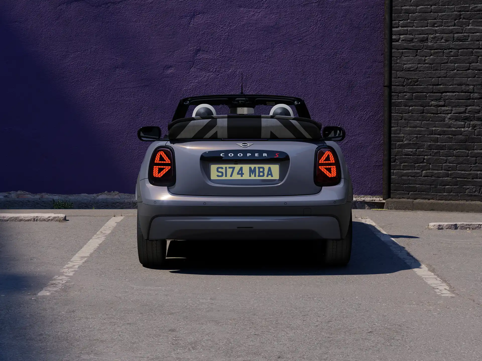 MINI Cooper Convertible – finantsteenused – baaslaen – pilt