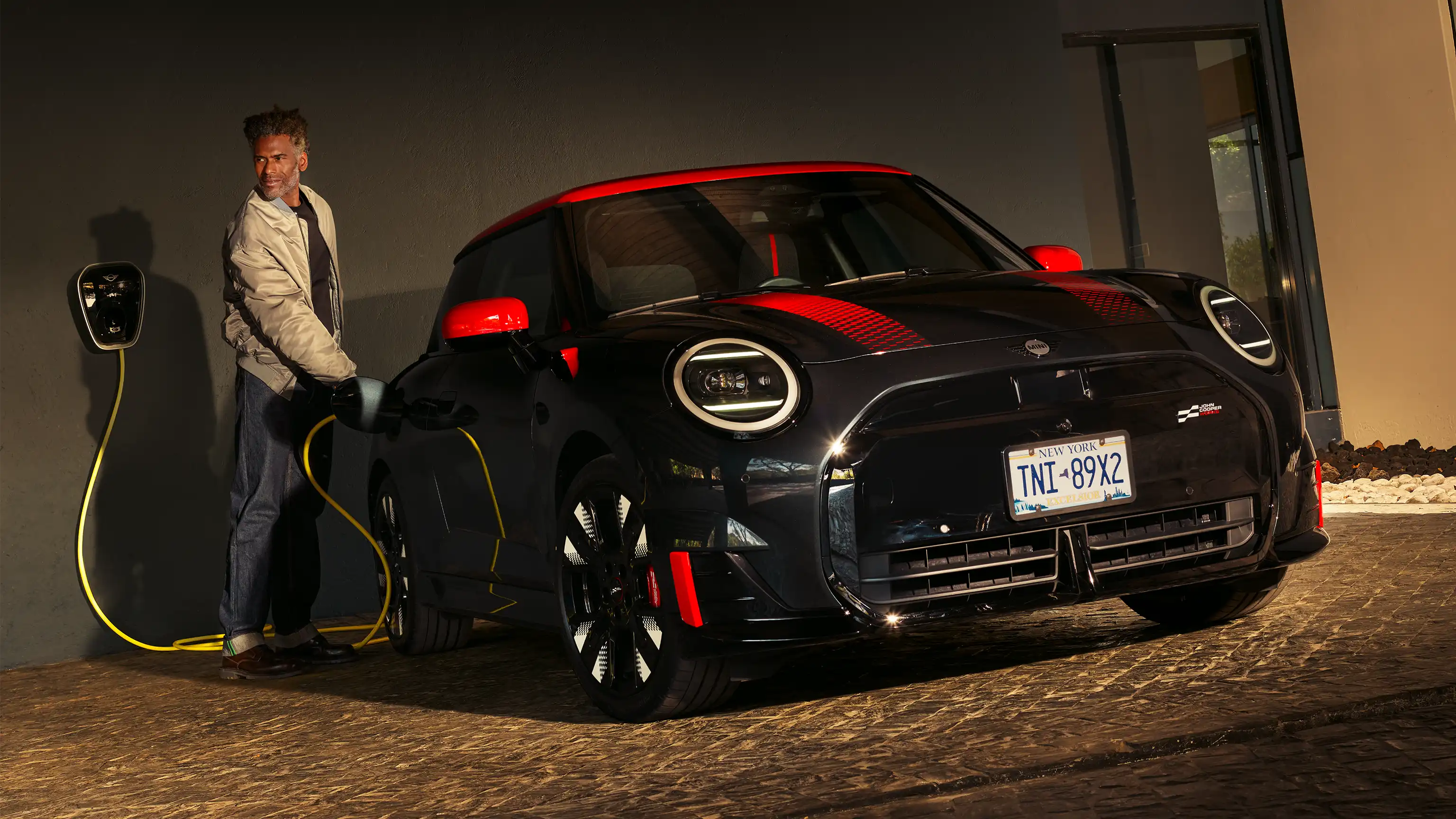 MINI John Cooper Works – MINI laadimine