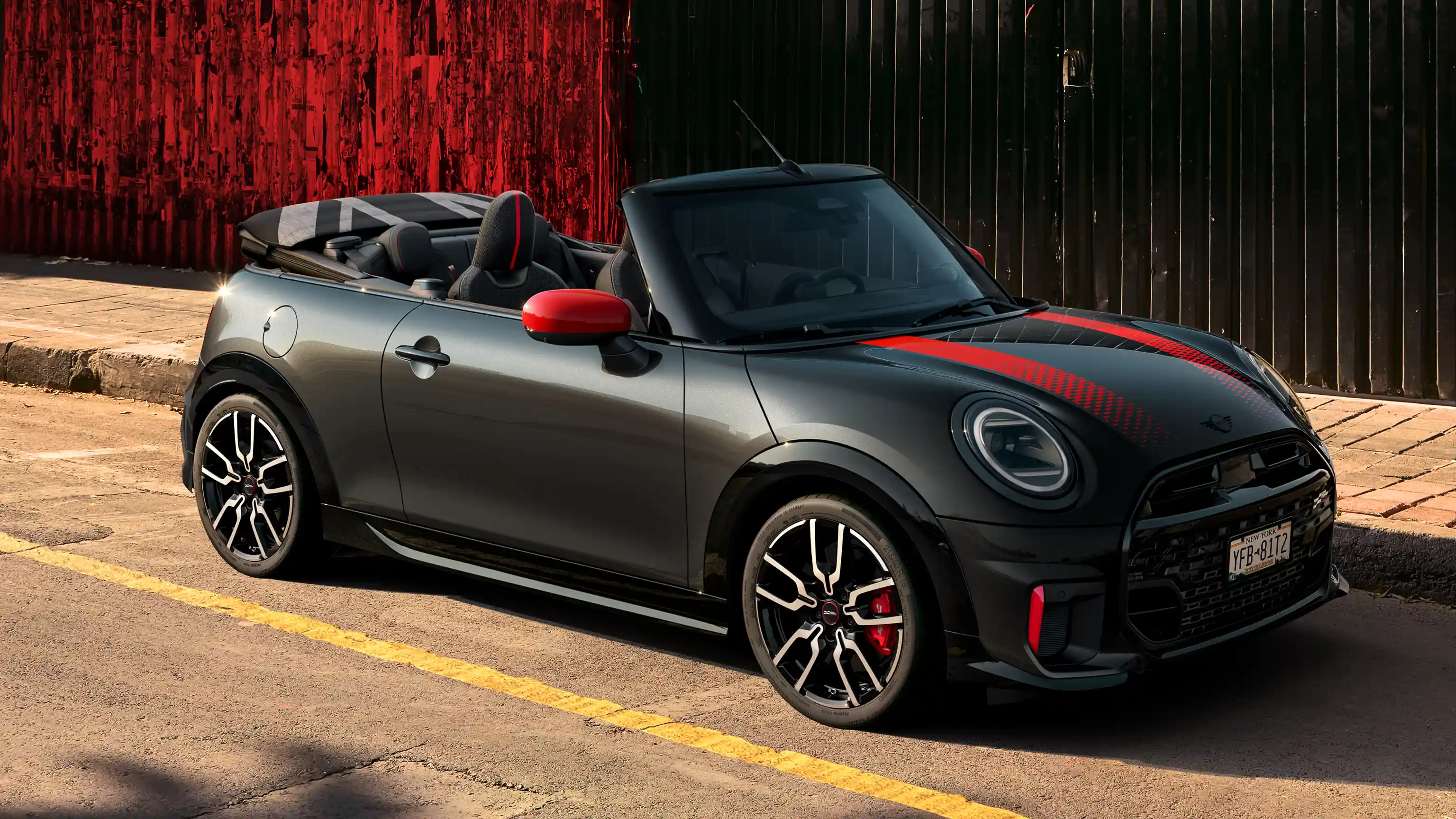 MINI John Cooper Works – F67 JCW külgvaade