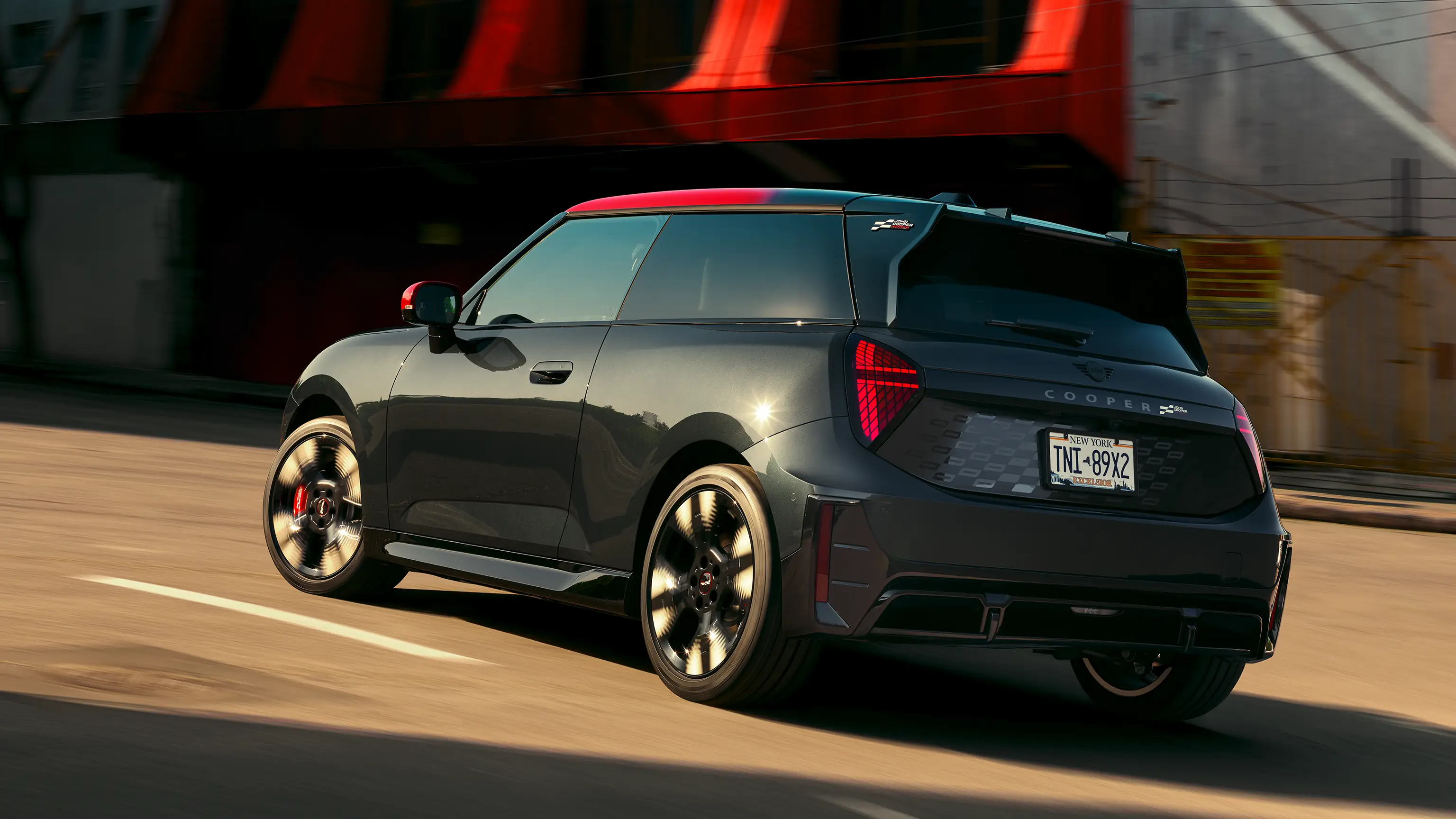 MINI John Cooper Works – J01 JCW eestvaade