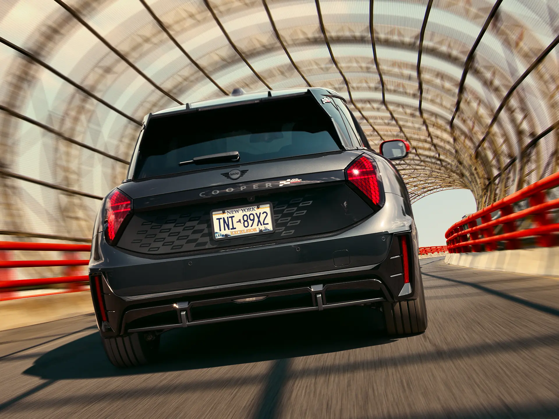 MINI John Cooper Works – J01 JCW tagavaade