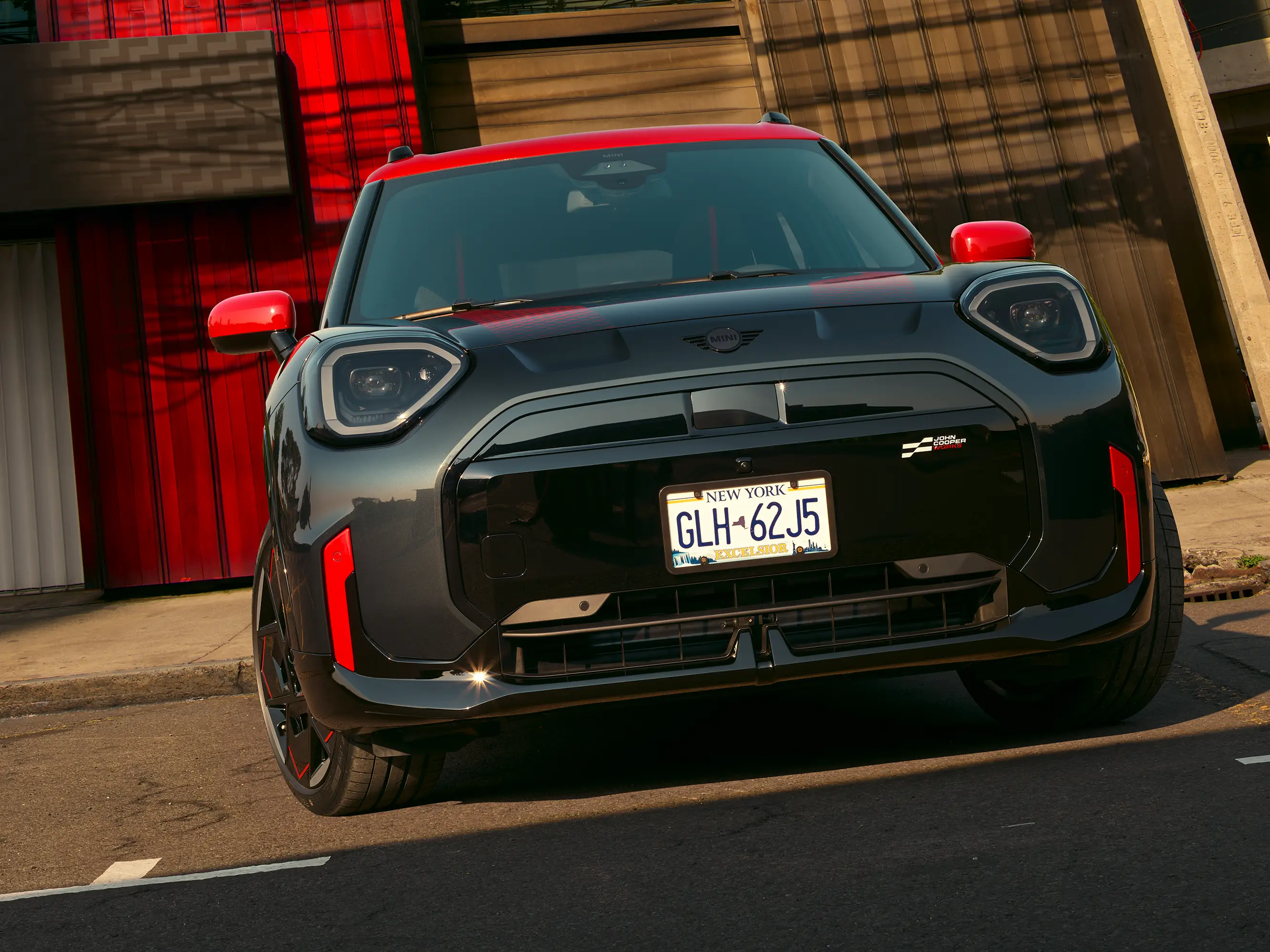 MINI John Cooper Works – J04 JCW eestvaade