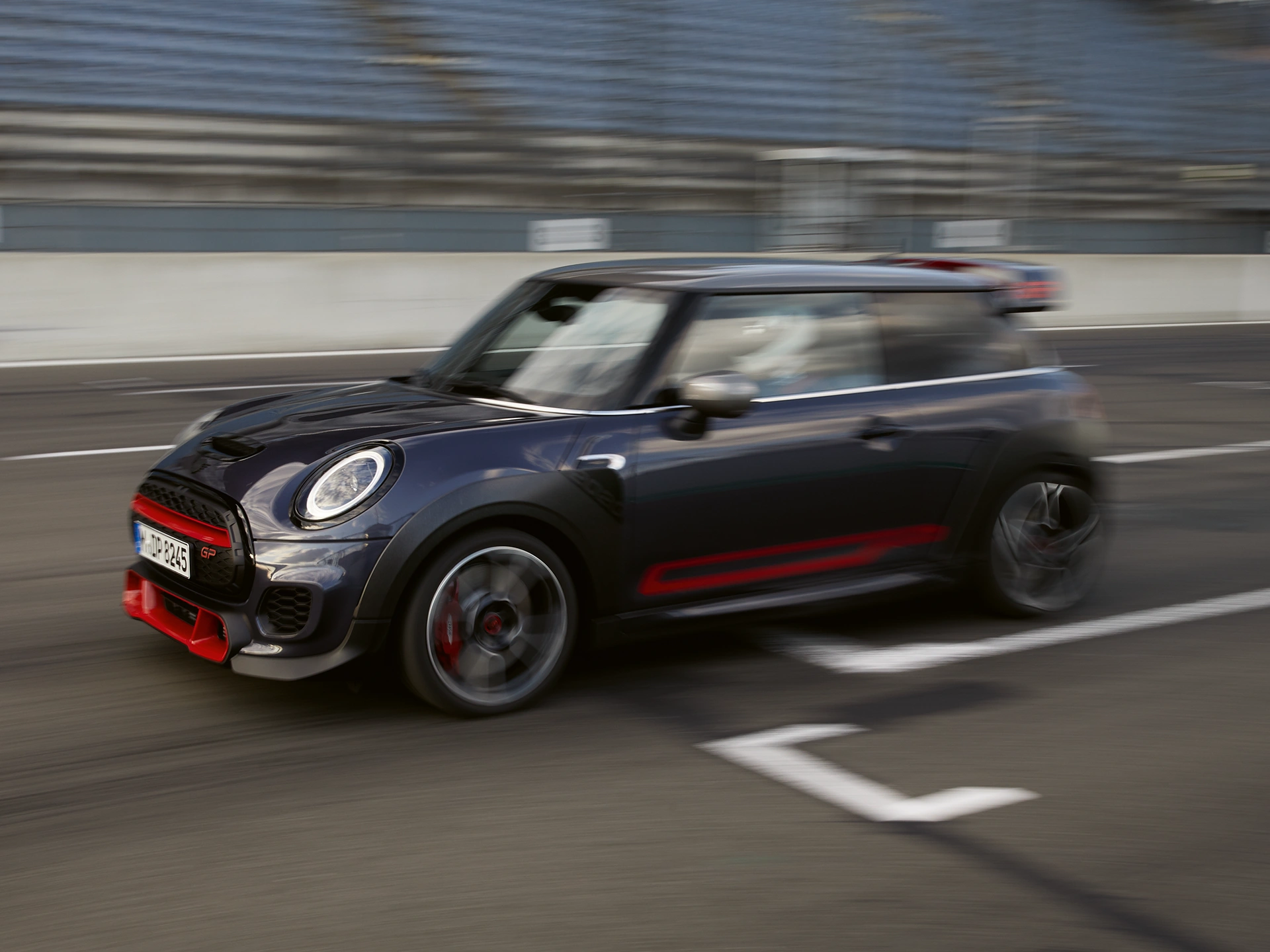 MINI John Cooper Works – võidusõidu-MINI GP