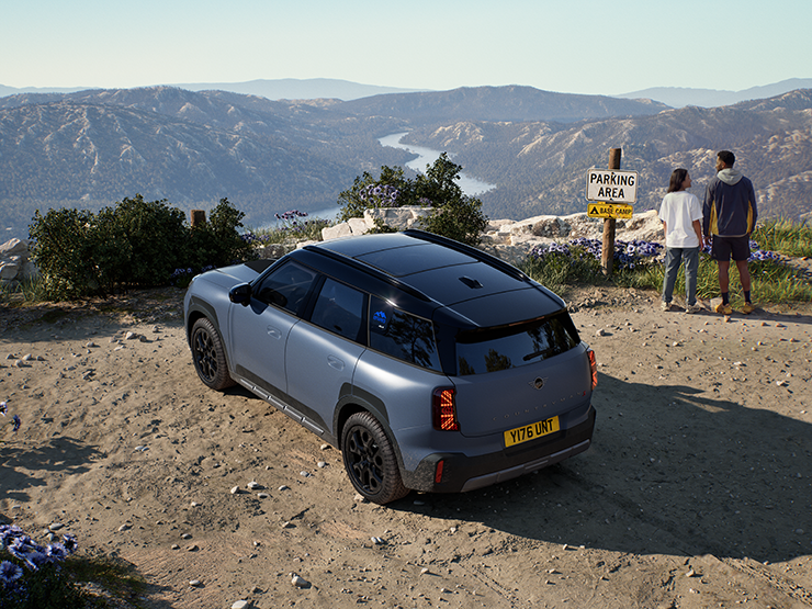 MINI Countryman Untamed Editioni vaade ülalt tagant.