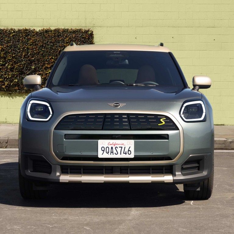 Täiselektriline MINI Countryman – mosaiik – välisilme