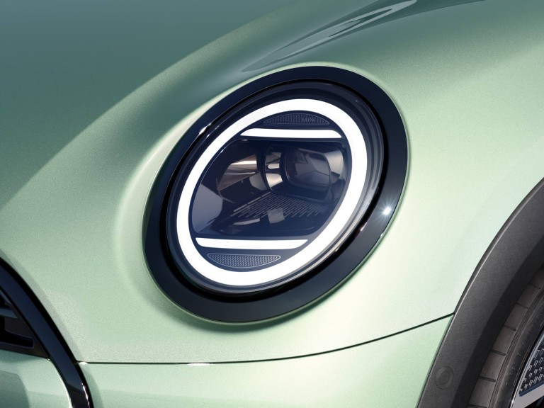 MINI Cooper, kolmeukseline – välisilme – valgussignatuurid