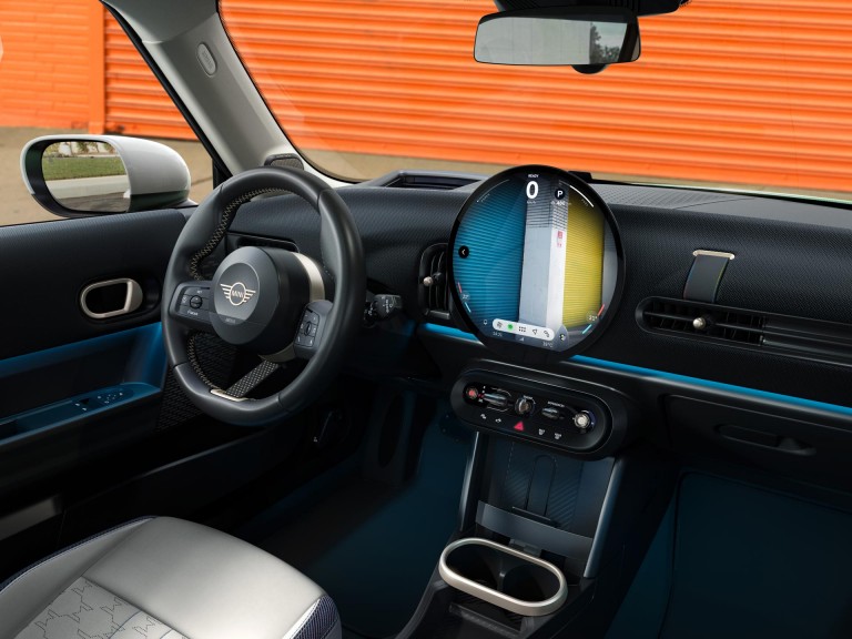 MINI Cooper, kolmeukseline – jätkusuutlikkus – pühendumus