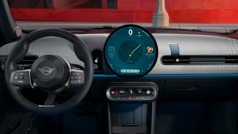 MINI Cooper, viieukseline – salong – kogemusrežiimide galerii – rool