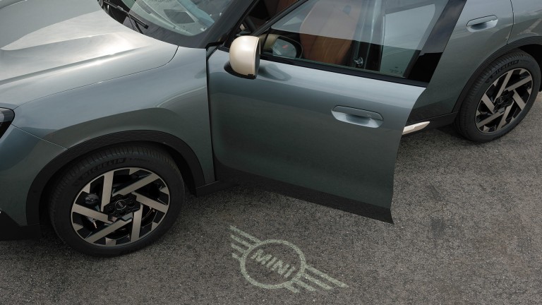 MINI Countryman – digitaalne kogemus – digitaalne võti Plus