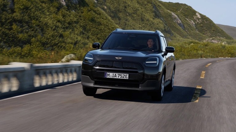 MINI COOPER COUNTRYMAN SE ALL4 CLASSIC M-SUURUSES PAKETIGA