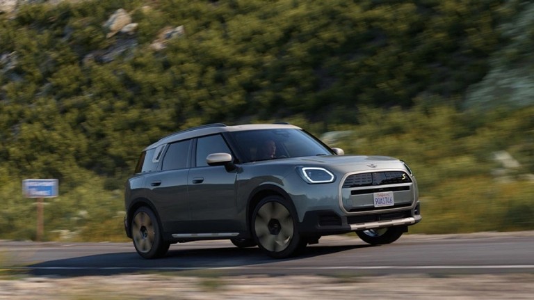 MINI COOPER COUNTRYMAN C FAVORED L-SUURUSES PAKETIGA