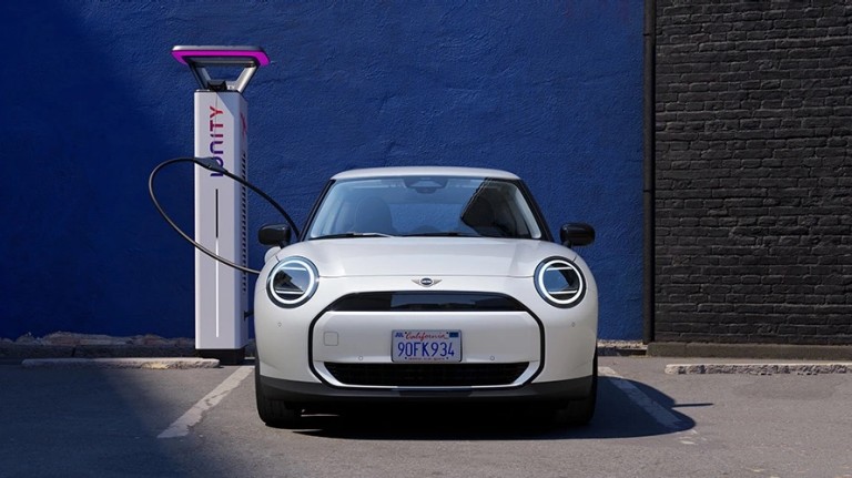 MINI COOPER SE FAVORED XL-SUURUSES PAKETIGA